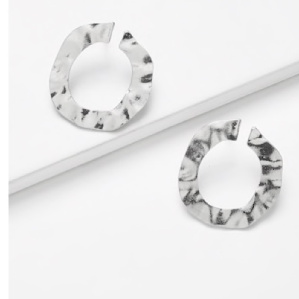 Open circle silver earrings